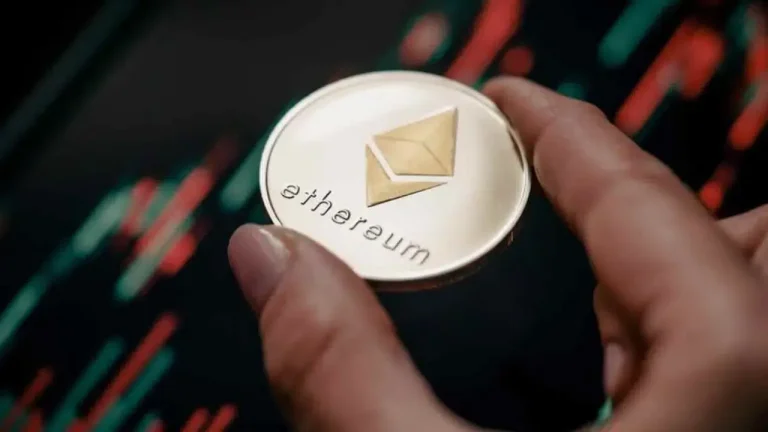 Ethereum kritik dirençte: Fiyat yönü için karar aşaması yaklaşıyor