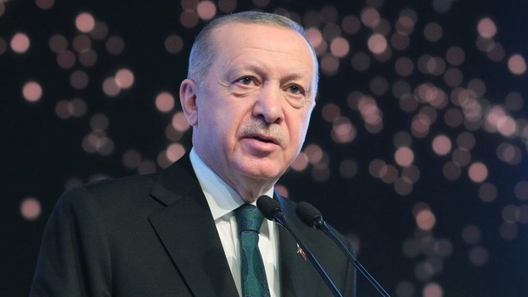 Cumhurbaşkanı Erdoğan’dan Muğlaspor ve Mardin 1969 Spor’a 1’inci Lig tebriği