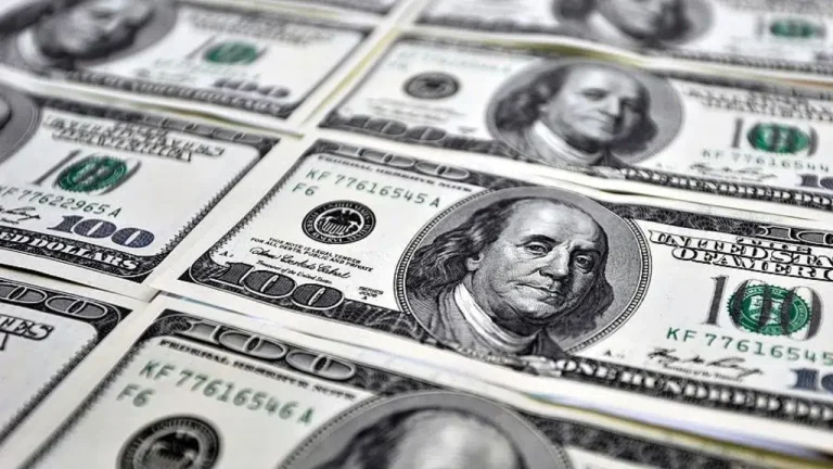 Dolar 45,90 TL seviyesinde yatay seyrini sürdürürken gözler küresel verilere çevrildi